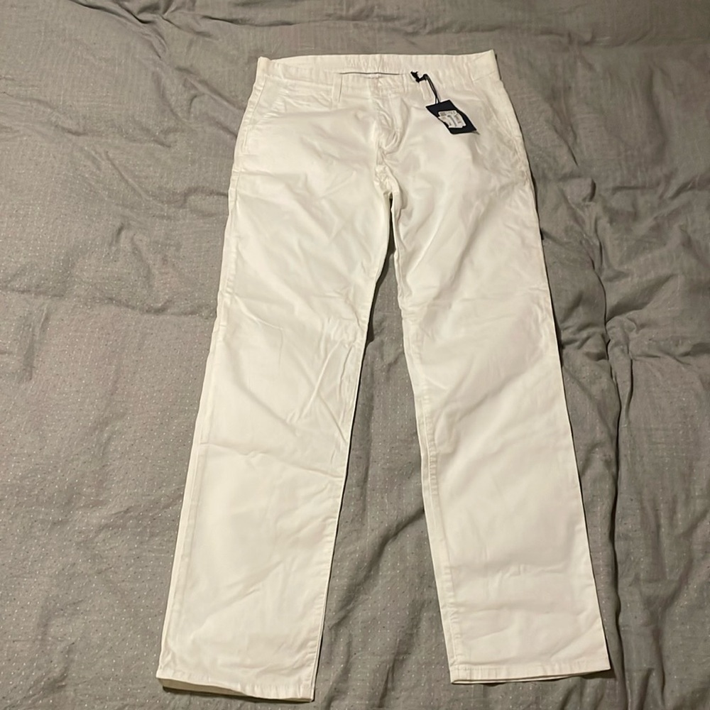 NWT men’s Marc Jeans chino pant size 36x34 color white.